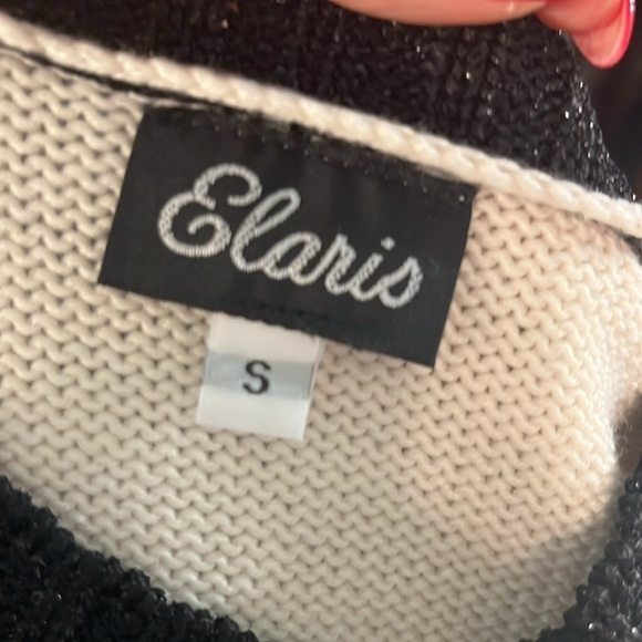 Elaris Sweater Embroidered Flower with Pearls Size Small - Picture 6 of 6